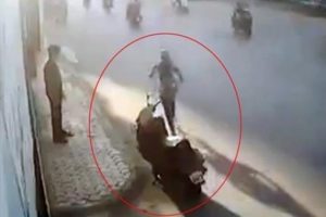 Gasp&ccedil;ıları motosikletinden inip yaya olarak kovaladı