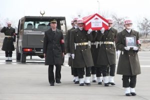 Şehit Uzman &Ccedil;avuş Karadavut i&ccedil;in t&ouml;ren d&uuml;zenlendi
