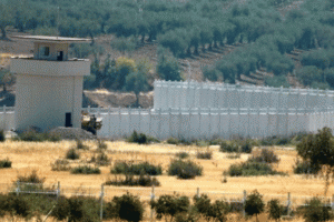 Hatay Valisi Ata a&ccedil;ıkladı: Suriye sınırında yeni d&ouml;nem başlıyor