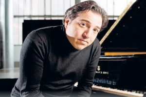 Fazıl Say, Mozart eserleriyle İK&Uuml; sahnesinde