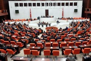 Anayasa Komisyonu'nda 12. madde de kabul edildi