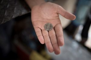 Venezuela'da 50 bolivarlık madeni para basıldı