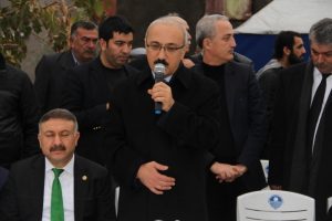 Bakan Elvan felaket b&ouml;lgesinde taziye ziyaretinde bulundu