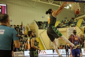Yeşilgiresun Belediyespor'a Balıkesir şoku
