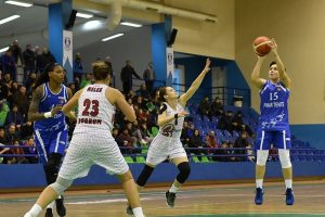 Bornova Becker Spor deplasmandan eli dolu d&ouml;nd&uuml;