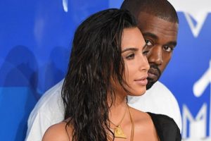 'Kim Kardashian eşini aldattı' iddiası!
