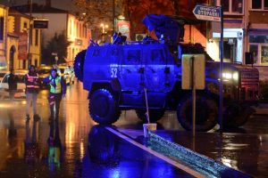 Gece kul&uuml;b&uuml; &ccedil;alışanı, İstanbul'daki dehşet anlarını anlattı