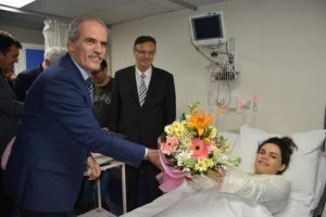 Bursa'da Altepe'den 2017'nin ilk bebeğine &ccedil;eyrek altın