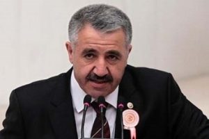 Ahmet Arslan: Ter&ouml;r&uuml;n kanlı y&uuml;z&uuml;...