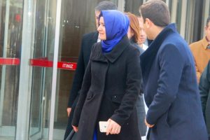 Bakan Kaya yaralıları ziyaret etti
