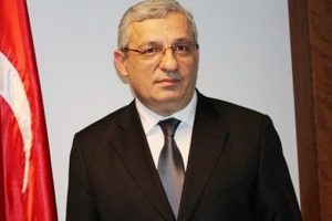 Paris B&uuml;y&uuml;kel&ccedil;isi Musa: Vatandaş olanlar oyunu kullanmalı