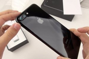 iPhone'u kılıfsız kullanana k&ouml;t&uuml; haber!