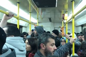 Bursa'da metro seferleri yine aksadı!