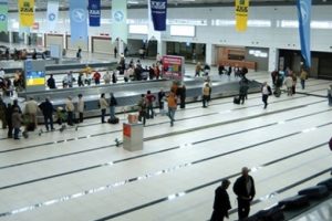 Antalya Havalimanı'nı alarma ge&ccedil;iren olay