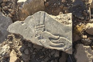 DAEŞ'ten kurtarılan antik kent Nimrud yağmalanıyor