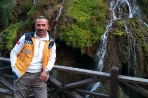 Avda kazayla kendini vuran ambulans şof&ouml;r&uuml; &ouml;ld&uuml;