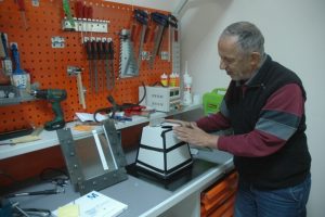 Emekli profes&ouml;r k&uuml;f oranını &ouml;l&ccedil;ebilen makine geliştirdi