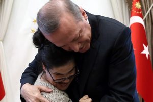 Erdoğan hayranı engelli G&uuml;lşah'ın hayali ger&ccedil;ek oldu