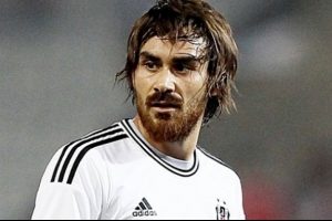 Beşiktaş'ta Veli kriz &ccedil;ıkarttı!