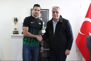 Akhisar Belediyespor Samardzic ile 3.5 yıllık s&ouml;zleşme imzaladı