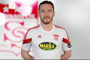 Sivasspor, G&ouml;khan'a imza attırdı!
