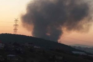 Sancaktepe'de plastik fabrikasında yangın