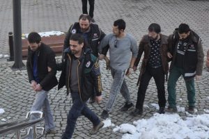 Bursa'daki uyuşturucu operasyonu: 3 kişi tutuklandı