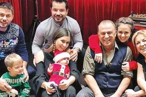 Terim Ailesi'nin yeni yıl pozu!