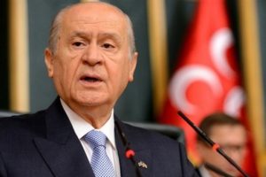 Bah&ccedil;eli referandumda kullanacağı oyu a&ccedil;ıkladı