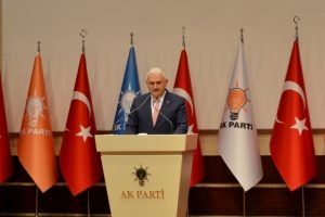 AK Partili vekillerle bir araya geldi