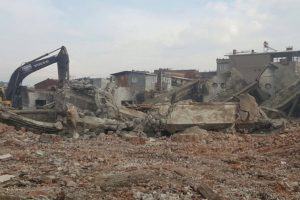 Bursa'da kentin en &ouml;nemli mimari eserlerinden Tolon fabrikası yok edildi