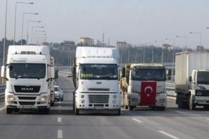 Yavuz Sultan Selim K&ouml;pr&uuml;s&uuml; yolunda kamyoncu eylemi