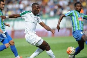 Advincula, Bursaspor'a d&ouml;nmeyeceğini bildirdi