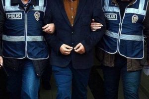 &Ouml;merli Belediye Başkanı Tutuklandı