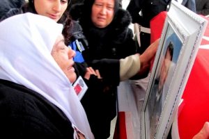 Şehit polis son yolcuğuna dualarla uğrulandı