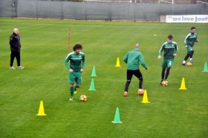 Bursaspor ikinci yarı hazırlıklarını s&uuml;rd&uuml;yor