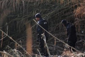 Selde kaybolan 2 kişiyi arama &ccedil;alışmaları s&uuml;r&uuml;yor