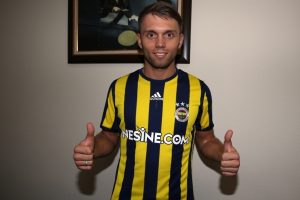 Fenerbah&ccedil;e Karavaiev'i a&ccedil;ıkladı