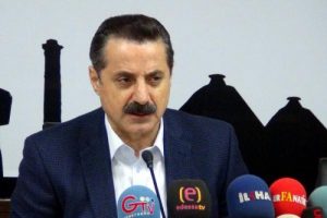 Bakan &Ccedil;elik: Ter&ouml;r&uuml;n &ccedil;ırpınışları &uuml;lkemize hi&ccedil;bir şey kaybettirmeyecek