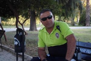 Acı haberi vermeye gelen polislere: "Babamız evde yok, kapıyı a&ccedil;amayız"