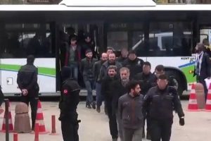 Belediye başkanları dahil 21 tutuklama