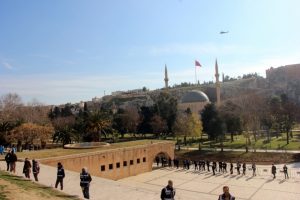 Erdoğan Cuma namazını Balıklıg&ouml;l'de kıldı