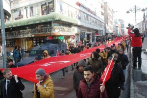 120 kahraman &ccedil;ocuk i&ccedil;in y&uuml;r&uuml;y&uuml;ş d&uuml;zenlendi