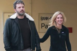 Ben Affleck'in yanındaki gizemli kadın