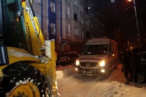 Mira&ccedil; bebek i&ccedil;in karda zamanla yarış