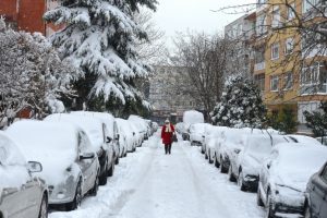 İstanbul'da kar yağışı etkisini yitirdi
