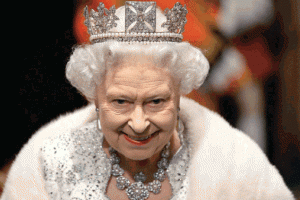Krali&ccedil;e İkinci Elizabeth ortaya &ccedil;ıktı!