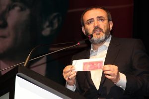 "Paradan Atat&uuml;rk'&uuml;n resmini kaldırıp İn&ouml;n&uuml;'n&uuml;n resmini koydular"