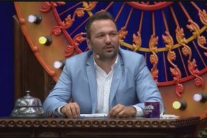 Ali Sunal yeni yetenekler aramaya başladı