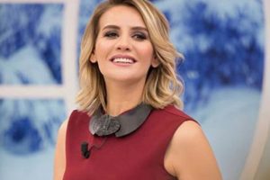 Esra Erol: Senin g&ouml;zlerin bozuldu sanırım!